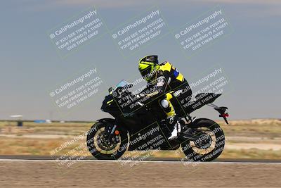 media/Jul-22-2022-TrackDaz (Fri) [[ca4971259a]]/Group B/130pm (Wheelie Bump)/